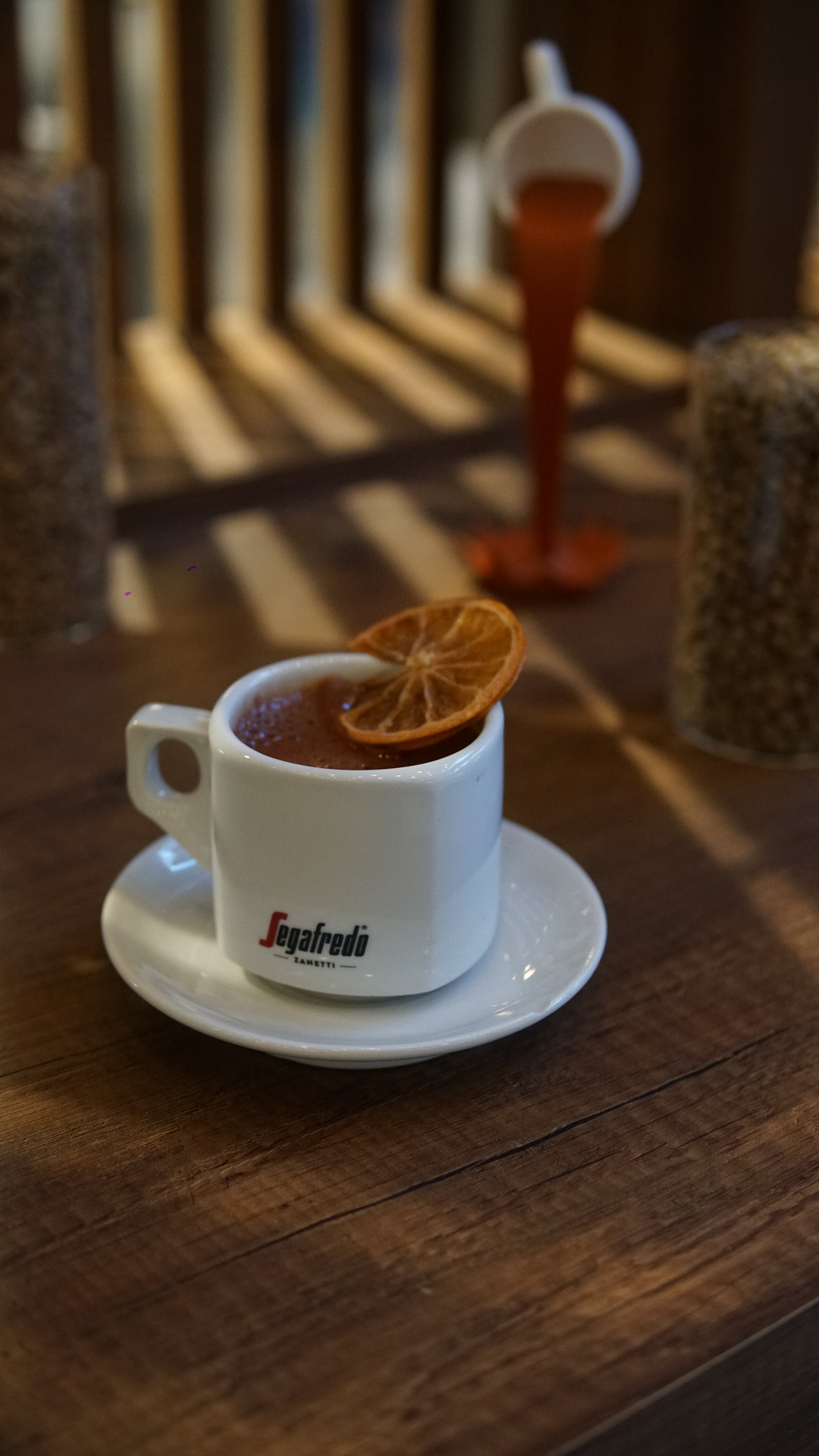 Portakal Kabuklu Sıcak Çikolata